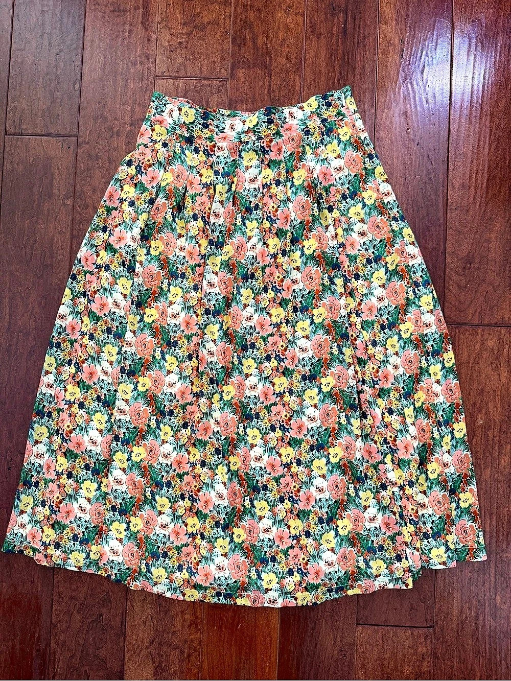 Sézane Floral Midi Skirt in Green & Pink Size 40 Like New